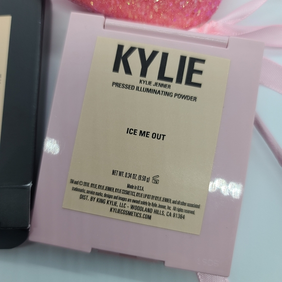 KYLIE COSMETICS Kylighter ICE ME OUT - Picture 7 of 7